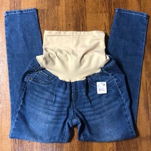 A Pea in the Pod Skinny Maternity Jean size 29